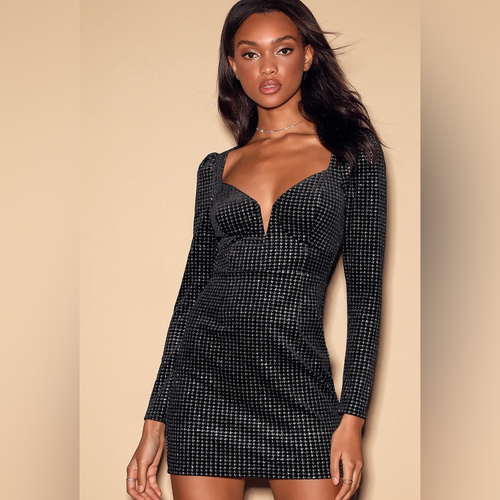 ASTR THE LABEL Countdown Silver and Black Houndstooth Velvet Mini Dress